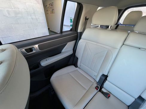 Used 2025 Hyundai Santa Fe SEL image 41