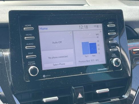 Used 2024 Toyota Camry LE FWD image 10