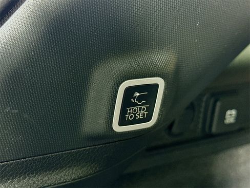 Used 2022 Jeep Grand Cherokee Summit w/ Adv Protech Group IV image 33