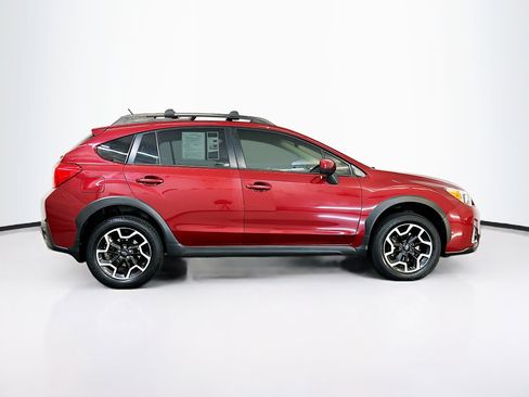 Used 2017 Subaru Crosstrek 2.0i Premium image 10
