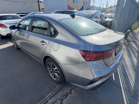 Used 2024 Kia Forte LXS w/ LXS Technology Package FWD image 4