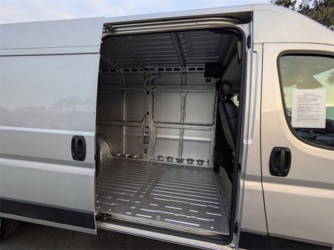 Used 2023 RAM ProMaster 3500 w/ Safety Group image 14