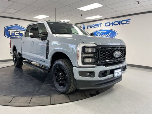 New 2026 Ford F350 Lariat w/ Black Appearance Package AWD/4WD image 2
