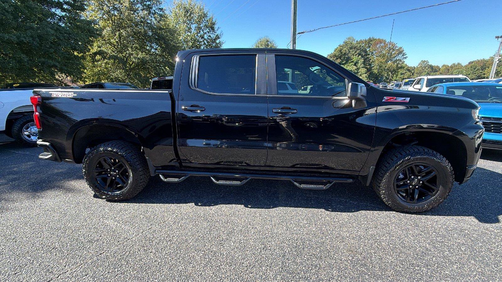 Used 2021 Chevrolet Silverado 1500 LT Trail Boss w/ Convenience Package II AWD/4WD image 7
