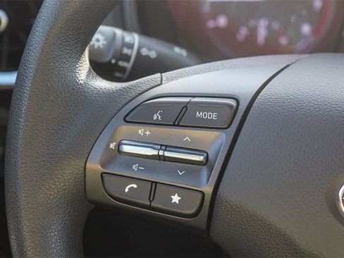 Certified 2023 Hyundai Kona SEL image 33