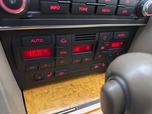Used 2009 Audi A4 2.0T FWD image 19
