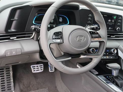 New 2026 Hyundai Elantra SEL Sport Premium FWD image 9