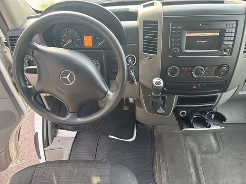 Used 2016 Mercedes-Benz Sprinter 3500 image 33