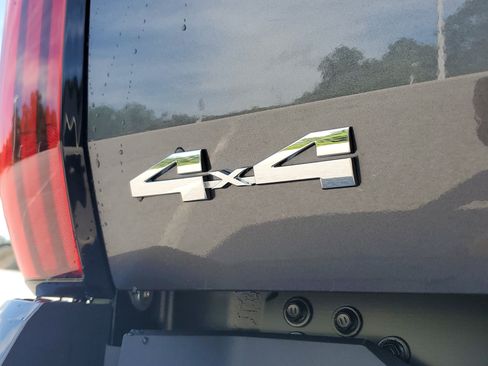 New 2026 Toyota Tundra Limited AWD/4WD image 7