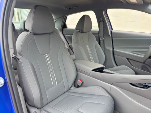 Used 2023 Hyundai Elantra SEL w/ Convenience Package FWD image 34