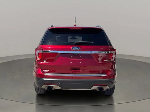 Used 2018 Ford Explorer XLT w/ Equipment Group 201A AWD/4WD image 4