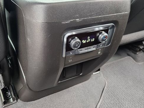 Used 2025 GMC Yukon Denali AWD/4WD image 29