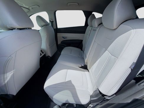 New 2026 Hyundai Tucson SEL image 18