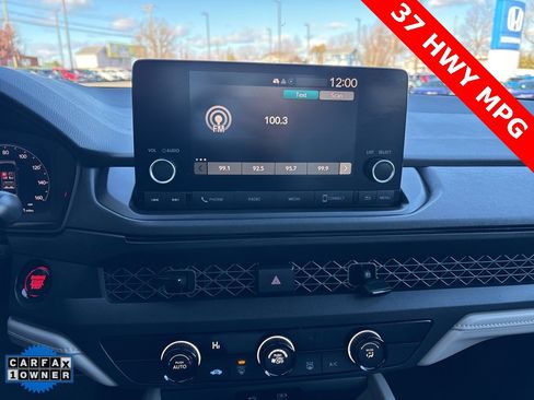 Used 2023 Honda Accord LX image 19