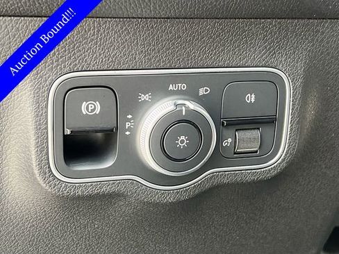 Used 2024 Mercedes-Benz EQB 250+ image 7