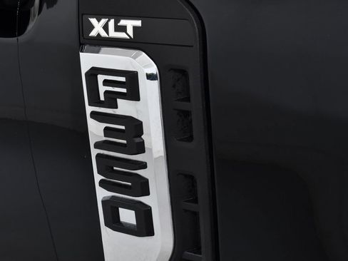 New 2026 Ford F350 XLT w/ FX4 Off-Road Package image 21