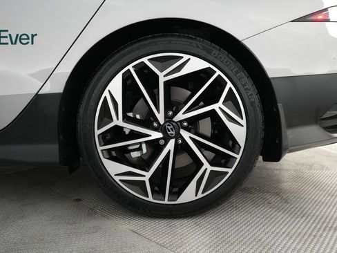 Used 2023 Hyundai Ioniq 6 SEL RWD image 9