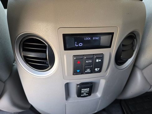Used 2014 Honda Pilot LX image 17
