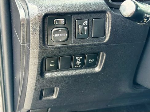 Used 2012 Toyota 4Runner Limited AWD/4WD image 10