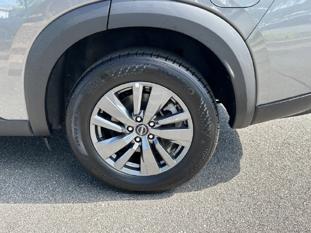 Certified 2025 Nissan Pathfinder SV FWD image 22