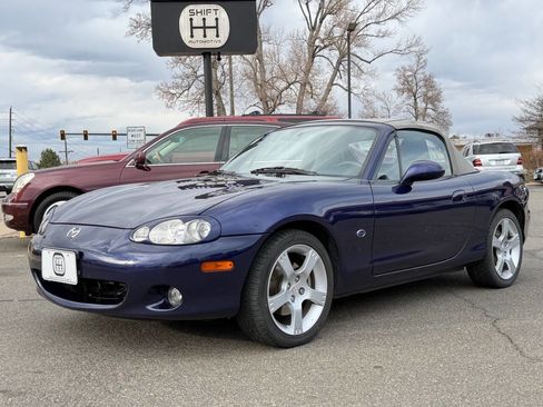 Used 2003 MAZDA MX-5 Miata SE image 2