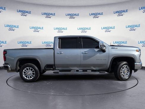 Used 2024 Chevrolet Silverado 2500 LTZ w/ LTZ Plus Package image 3