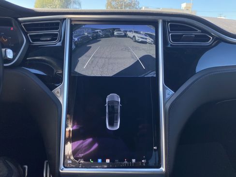 Used 2016 Tesla Model X P90D image 13