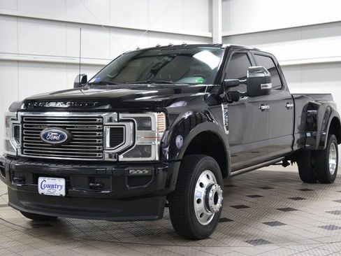 Used 2021 Ford F450 Platinum w/ FX4 Off-Road Package image 3