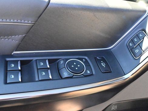 Used 2026 Ford F450 Platinum w/ Platinum Plus Package image 30