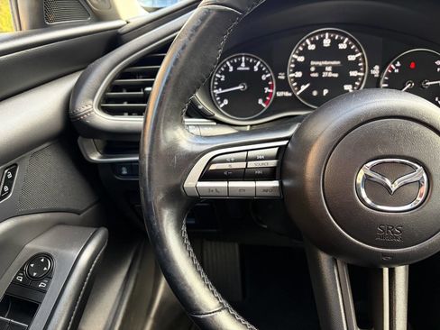 Used 2023 MAZDA MAZDA3 s image 17