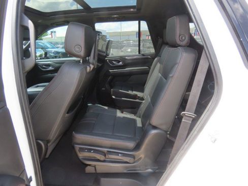 Used 2022 Chevrolet Tahoe RST w/ Sport Performance Package AWD/4WD image 19