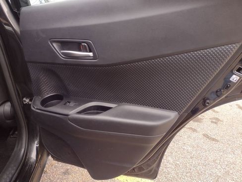 Used 2020 Toyota C-HR LE image 19