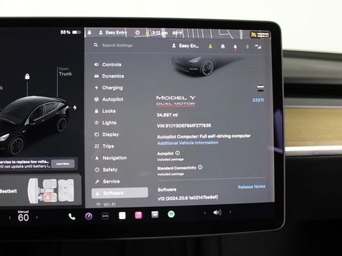 Used 2021 Tesla Model Y Performance image 15