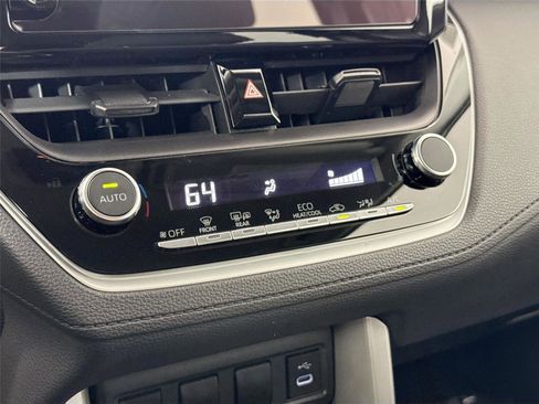 Certified 2023 Toyota Corolla Cross LE FWD image 24