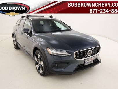 Used 2023 Volvo V60 B5 Cross Country Plus