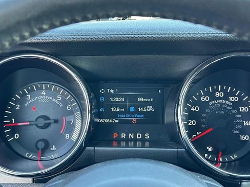 Used 2017 Ford Mustang Premium image 28