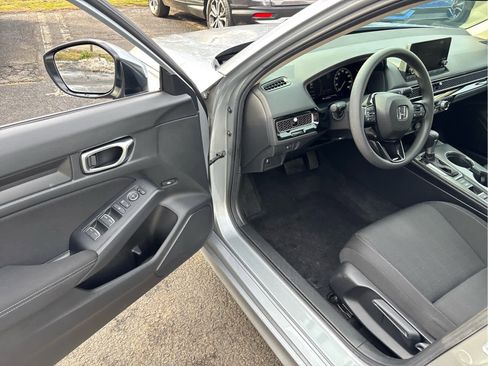 Used 2025 Honda Civic LX image 6