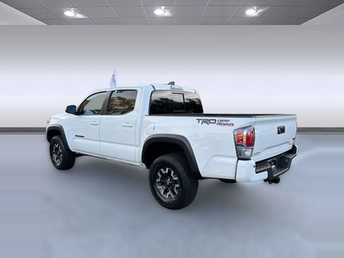 Used 2022 Toyota Tacoma TRD Off-Road w/ Technology Package RWD image 3