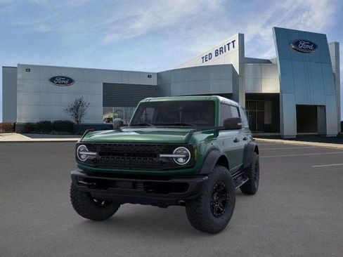 New 2025 Ford Bronco Badlands w/ Sasquatch Package image 3