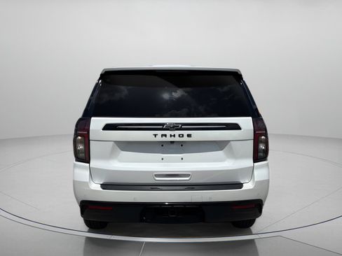 Used 2024 Chevrolet Tahoe Z71 w/ Luxury Package AWD/4WD image 4