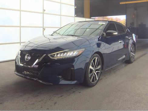 Used 2022 Nissan Maxima SV w/ Floor Mat Group FWD image 2