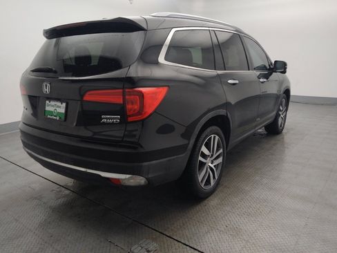 Used 2016 Honda Pilot Touring image 10