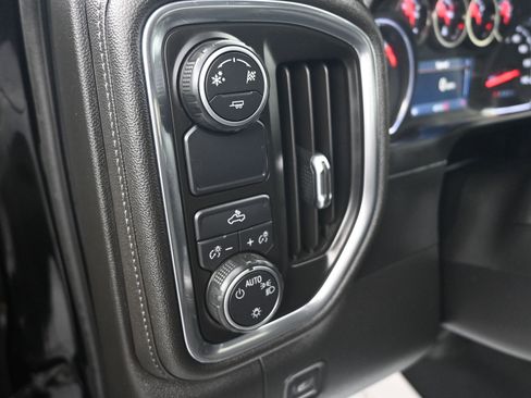 Certified 2019 Chevrolet Silverado 1500 LT w/ Remote Start Package image 23