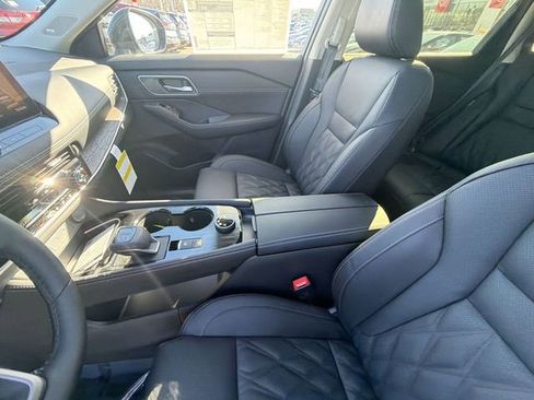 New 2026 Nissan Rogue Platinum w/ Platinum Premium Package image 20