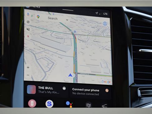 Certified 2023 Volvo XC90 B6 Ultimate w/ Protection Package Premier image 22