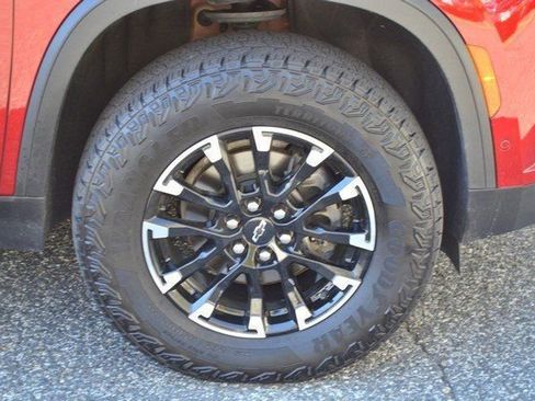 Used 2024 Chevrolet Traverse Z71 w/ Enhanced Driving Package image 10