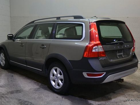 Used 2010 Volvo XC70 3.2 image 3