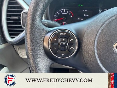 Used 2020 Kia Soul LX FWD image 17