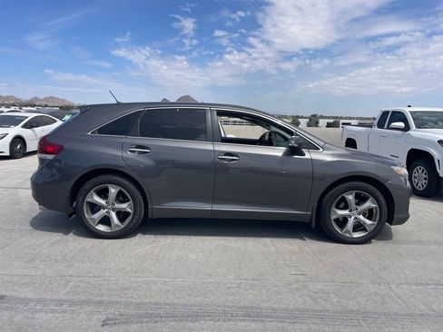 Used 2013 Toyota Venza Limited w/ Tow Prep Pkg AWD/4WD image 2