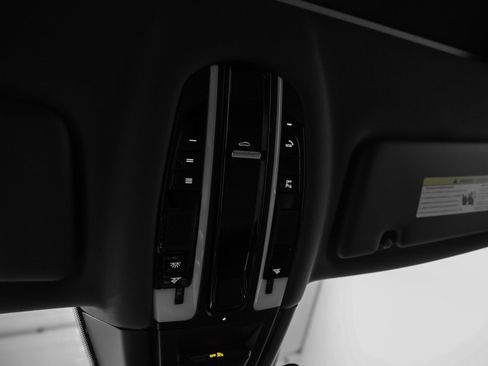 Certified 2022 Porsche Cayenne Coupe AWD/4WD image 34